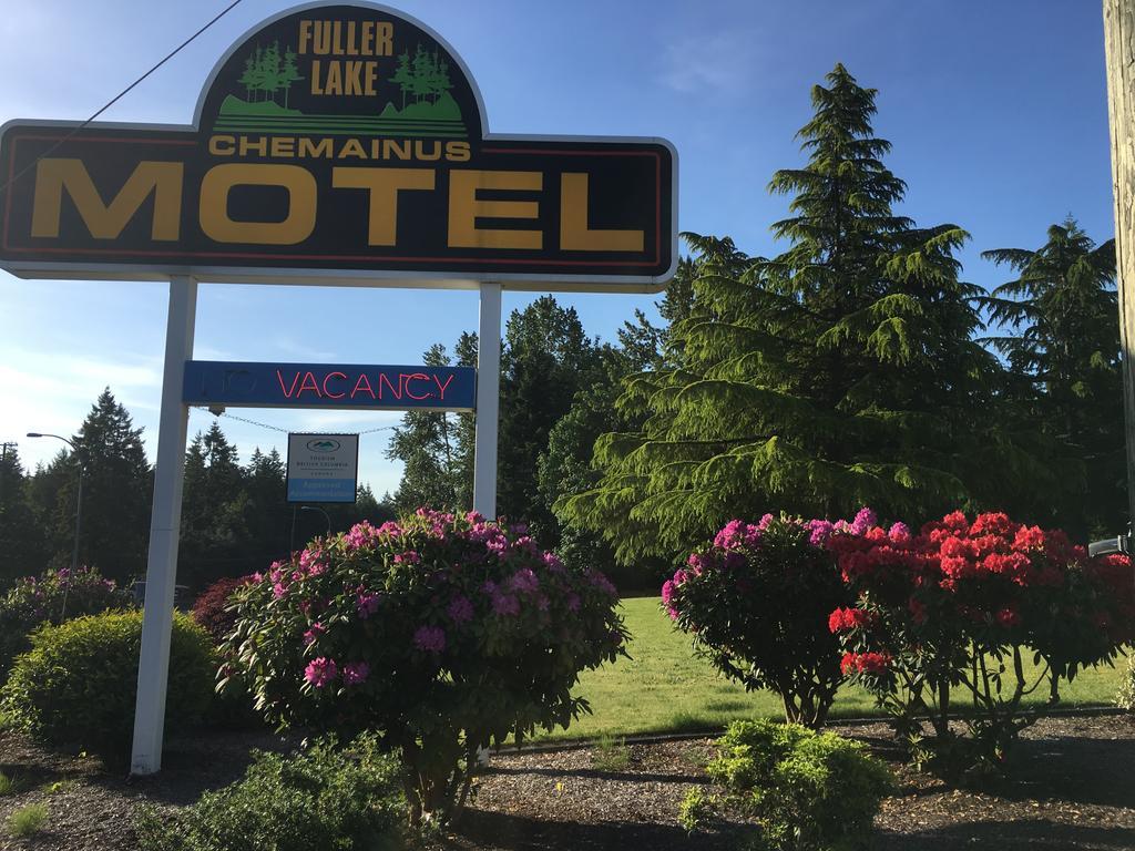 Fuller Lake Chemainus Motel Екстер'єр фото