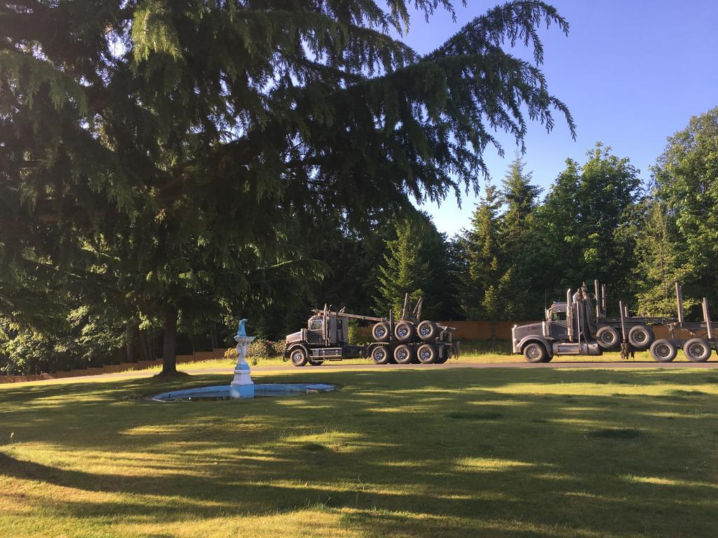 Fuller Lake Chemainus Motel Екстер'єр фото