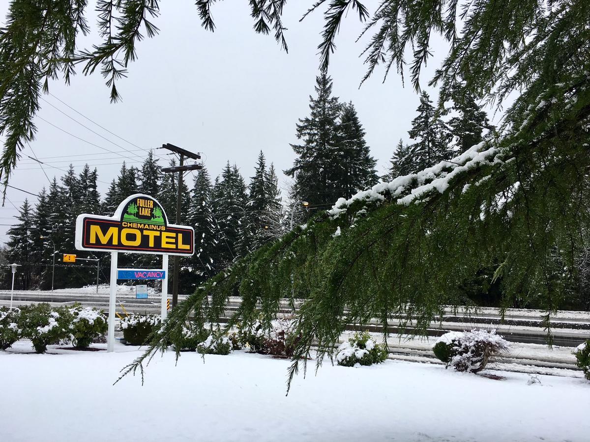 Fuller Lake Chemainus Motel Екстер'єр фото