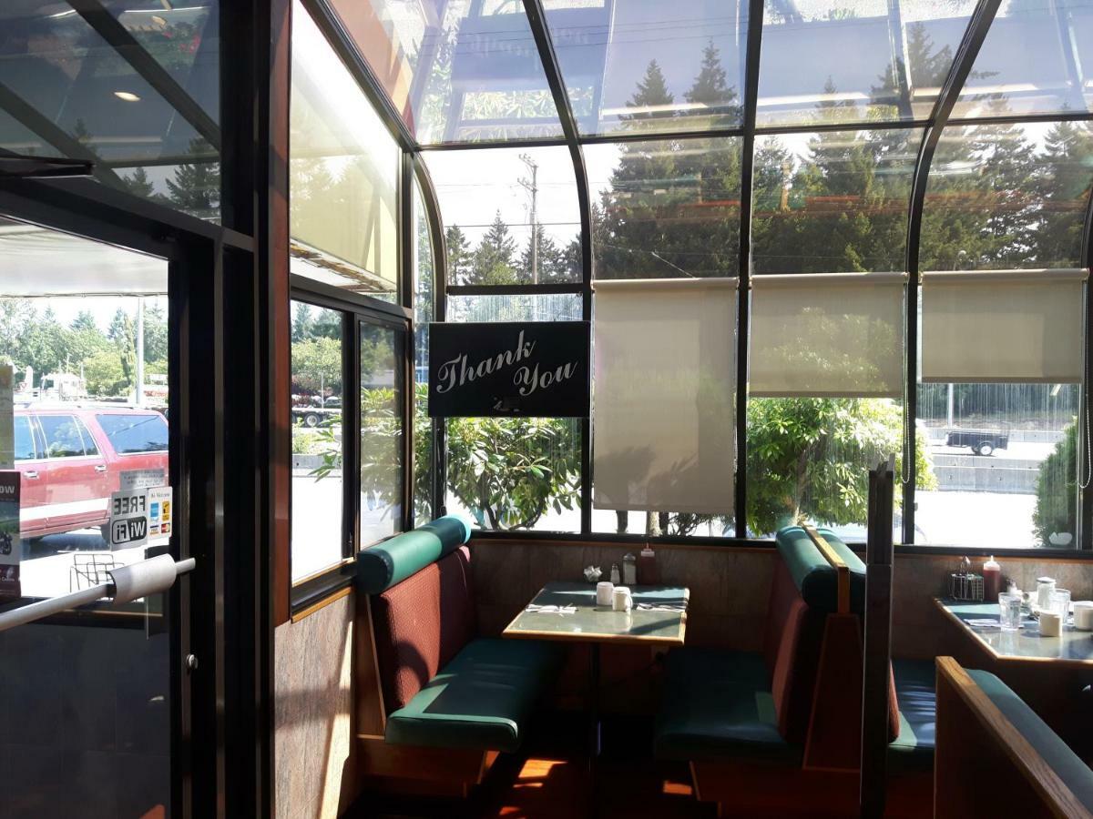 Fuller Lake Chemainus Motel Екстер'єр фото